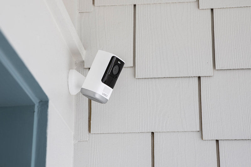 Lorex Smart Home Security Center with 2K Wire-Free Cameras, 2K Doorbell and Range Extender - Lorex Corporation